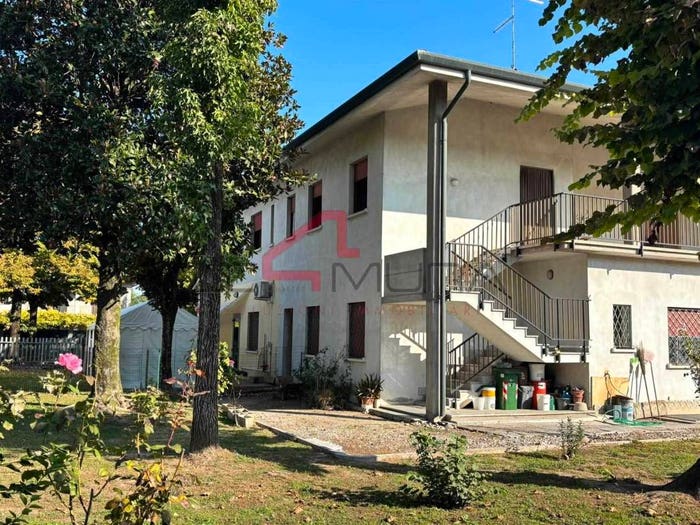 Appartamento quadrilocale in vendita in Centro, Nogara