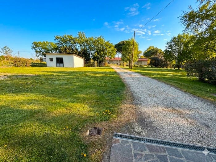 Casa con 6 locali in vendita in Jolanda di Savoia