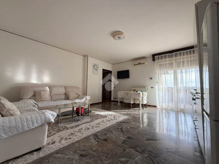 Appartamento con 5 locali in vendita in Via G Puccini, Centro, Orzinuovi