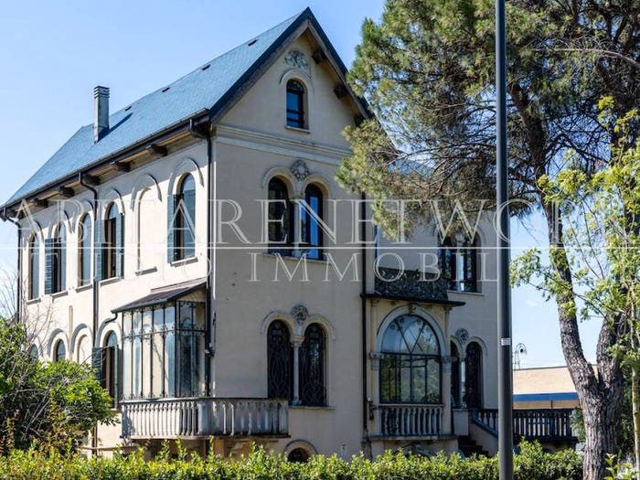 Casa con 6 locali in vendita in Porta Trento, Padova