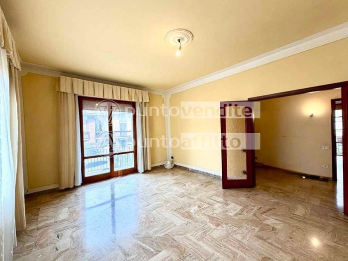 Casa con 6 locali in vendita in Via Teresa Bandettini, San Concordio, Lucca