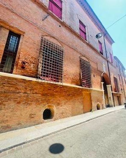 Appartamento bilocale in vendita in Via Contrari, Centro Storico, Ferrara