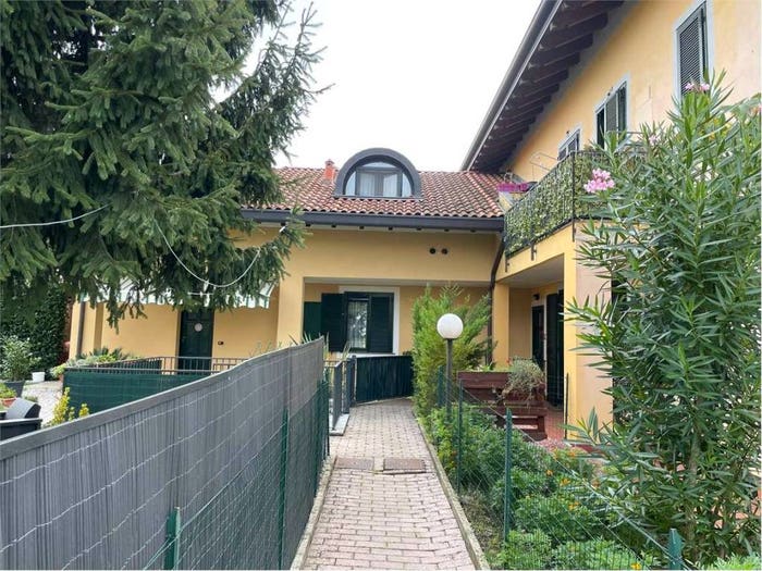Appartamento bilocale in vendita in Via Repubblica, Centro, Castelletto Sopra Ticino