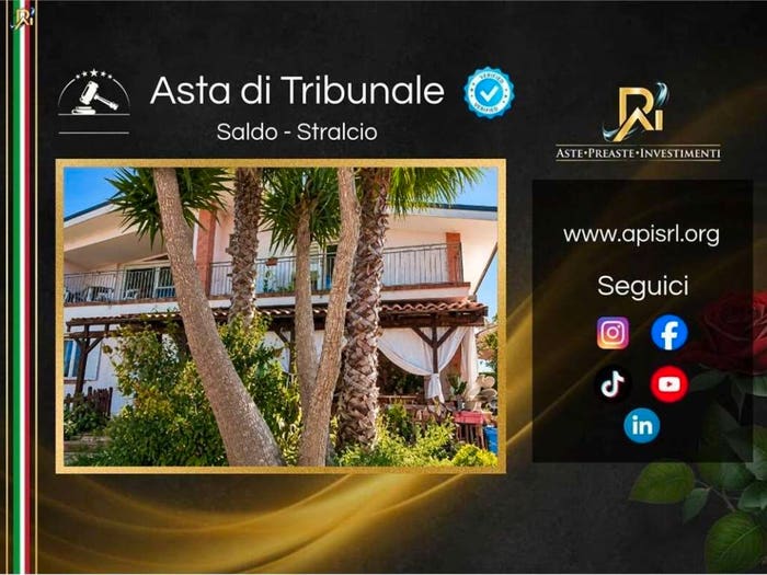 Casa con 6 locali in vendita in Strada Comunale Torrepaduli, Ruffano