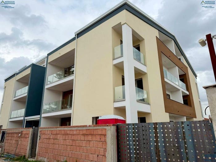 Appartamento trilocale in vendita in Via Bologna, Parete