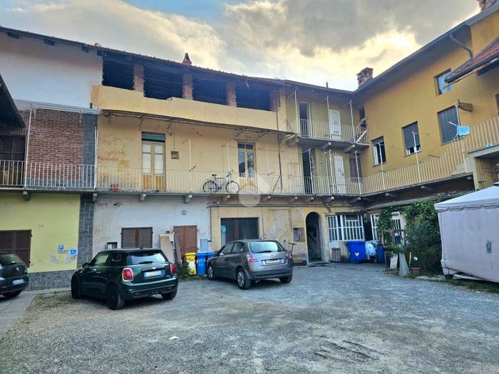 Appartamento quadrilocale in vendita in Via san massimo, Villanova Canavese