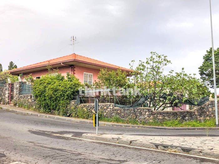 Casa con 5 locali in vendita in via Dusmet Cardinale, Centro, Belpasso