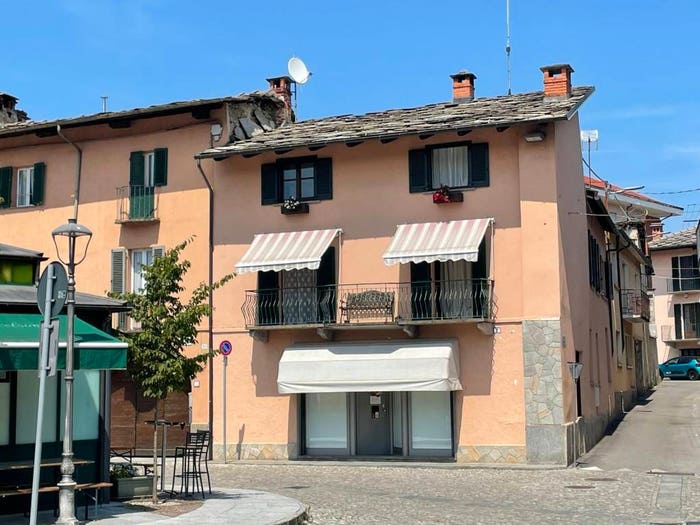 Appartamento con 5 locali in vendita in Via Alessandro Manzoni, Centro, Barge