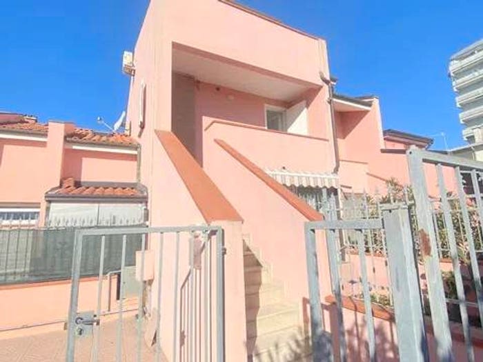 Casa trilocale in vendita in Viale Mar Adriatico, Lido degli Scacchi Lido di Pomposa, Comacchio