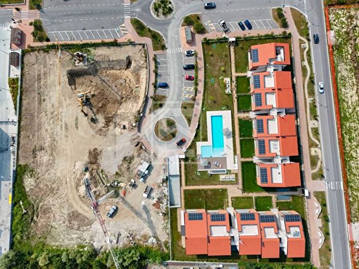 Appartamento trilocale in vendita in Via Forte Fenilazzo, Castelnuovo Del Garda