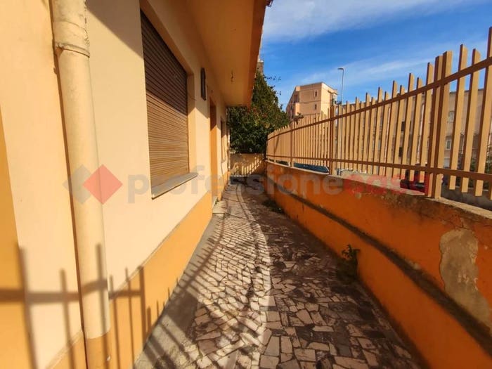 Appartamento trilocale in vendita in Via Comunale, Gazzi, Messina