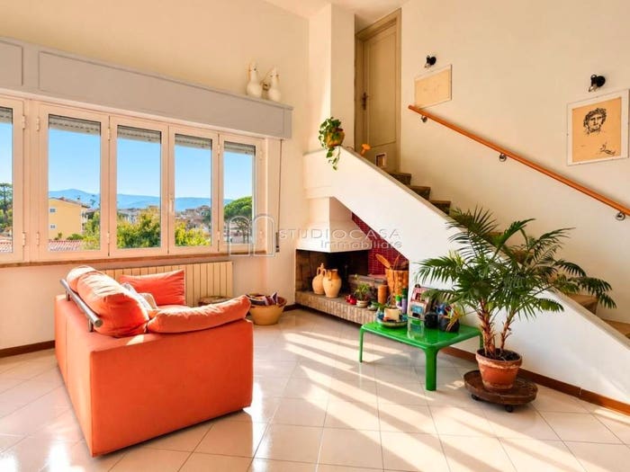 Casa con 6 locali in vendita in Via Nicola Pisano, Santa Maria, Pisa