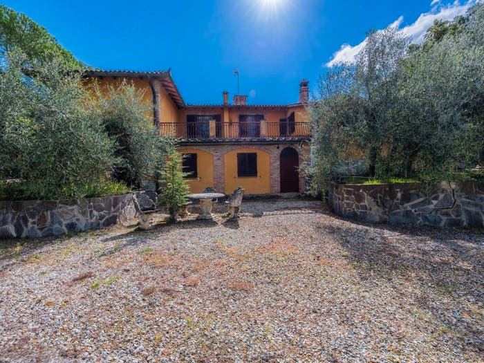 Casa con 6 locali in vendita in Via San Piero, San Piero, Castelnuovo Berardenga