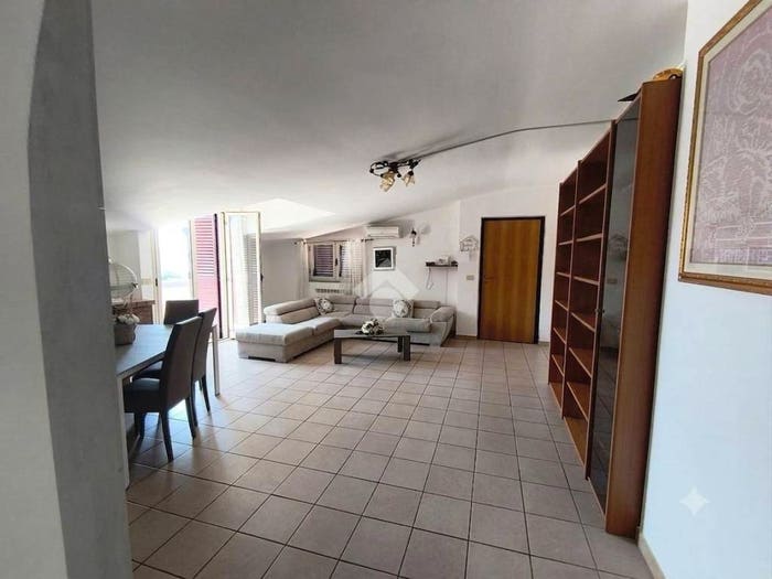 Appartamento quadrilocale in vendita in Via Adige, Centro, Castrovillari