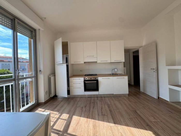 Appartamento trilocale in vendita in Via Francesco Petrarca, Stazione, Lissone