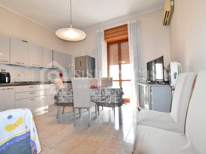 Appartamento quadrilocale in vendita in Corso Vittorio Emanuele, Castello di Cisterna