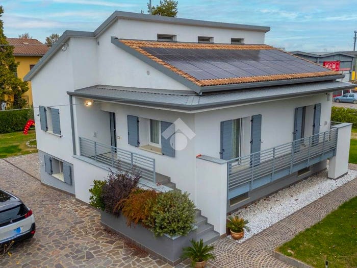 Casa con 5 locali in vendita in Via G Marconi, Cadelbosco Di Sotto, Cadelbosco di Sopra