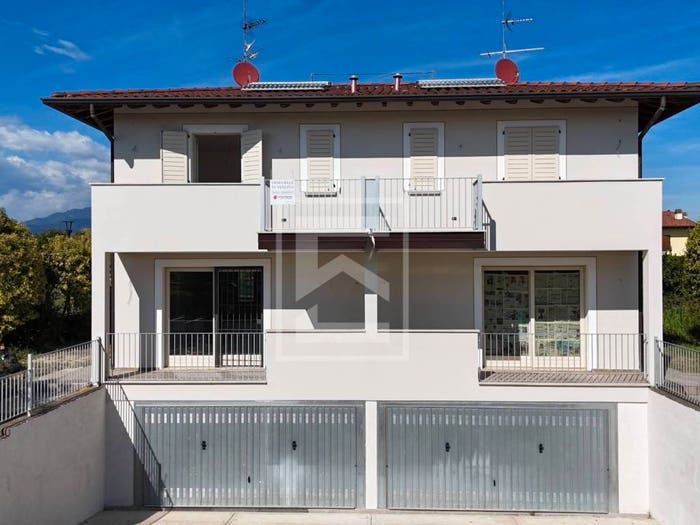 Casa trilocale in vendita in Via Valtenesi, Balbiana, Manerba del Garda