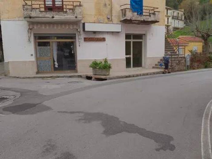 Appartamento trilocale in vendita in Via R Salerno No Number, Centro, Guardavalle