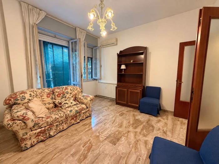 Appartamento trilocale in vendita in Via Stefano Ussi, Isolotto Talenti, Firenze