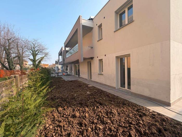 Appartamento quadrilocale in vendita in Via Trieste, Cesate
