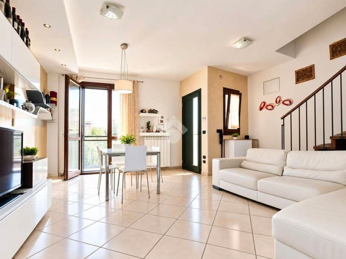 Casa quadrilocale in vendita in Via Ponte dei Bini, Ponte Dei Bini, Agliana