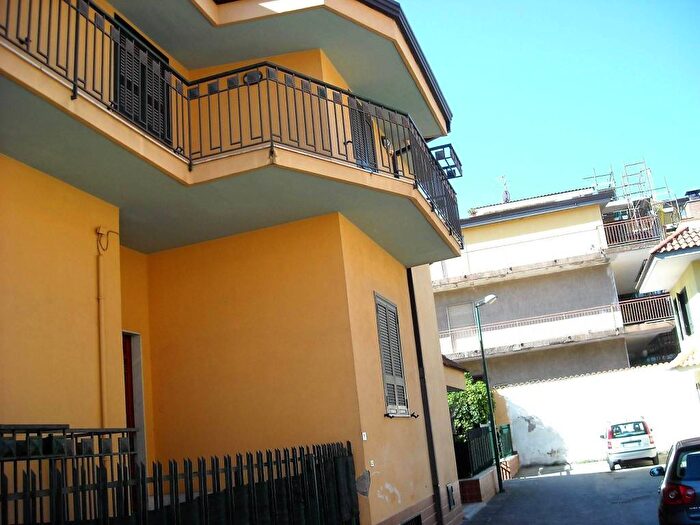 Casa con 6 locali in vendita in Via Ludovico Ariosto, San Vitaliano