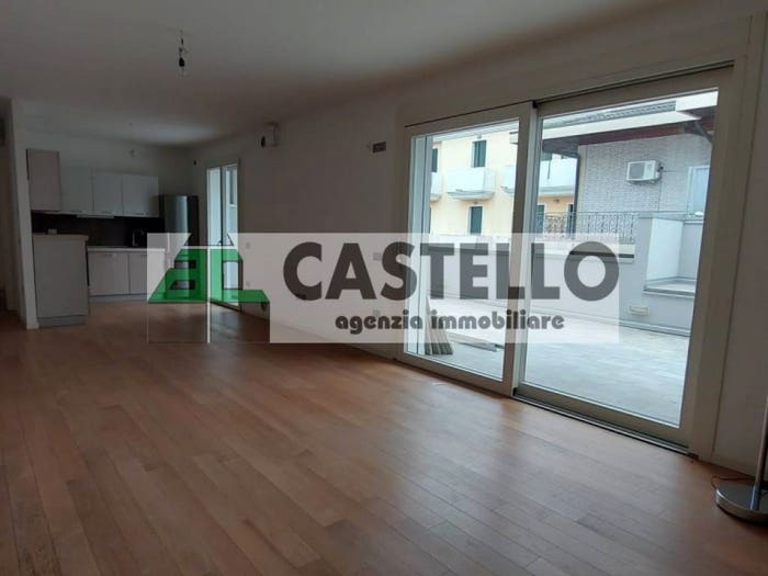 Appartamento con 5 locali in vendita in Via Ugo La Malfa, Mejaniga, Cadoneghe