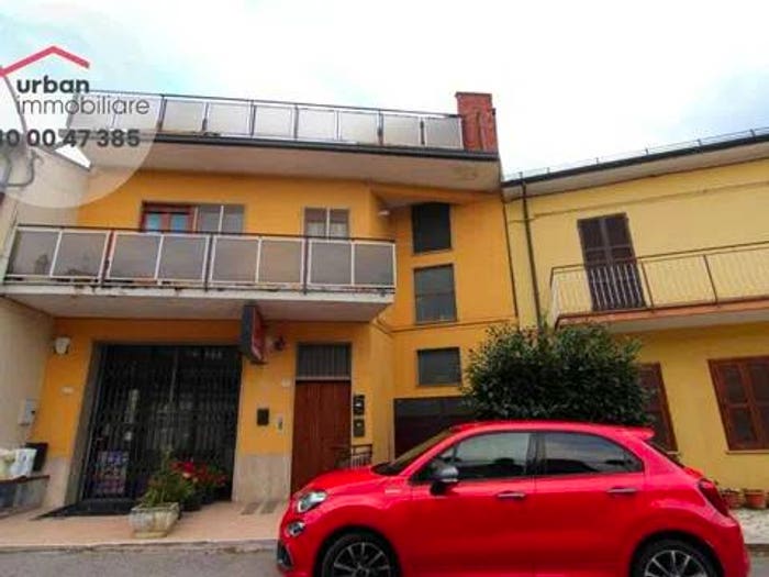 Appartamento con 5 locali in vendita in Via L'Aquila, Genzano Sassa, L'Aquila