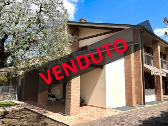 Casa con 6 locali in vendita in Via Ippolito Nievo, Vigardolo, Monticello Conte Otto