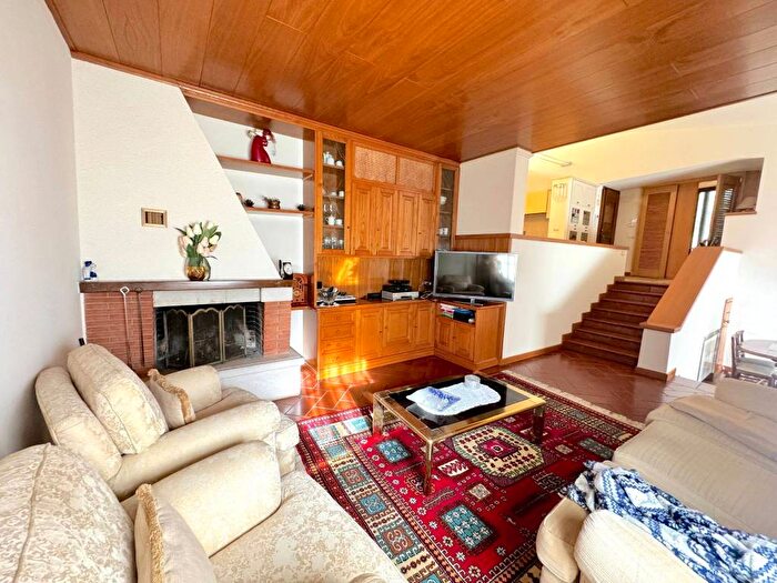 Casa con 6 locali in vendita in Via Moisé Cecconi, Santa Lucia, Prato