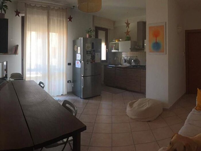Appartamento trilocale in vendita in Via Aldo Bini, Fenile Carignano, Fano