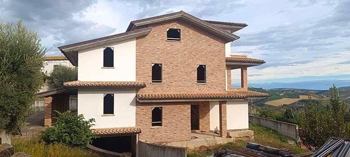 Casa con 6 locali in vendita in Via Risorgimento, Montefino