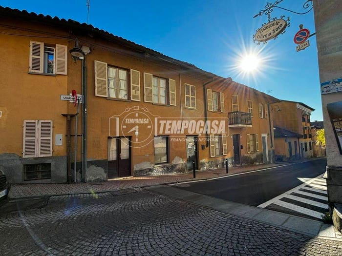 Casa con 6 locali in vendita in Via Umberto I, Pecetto Torinese
