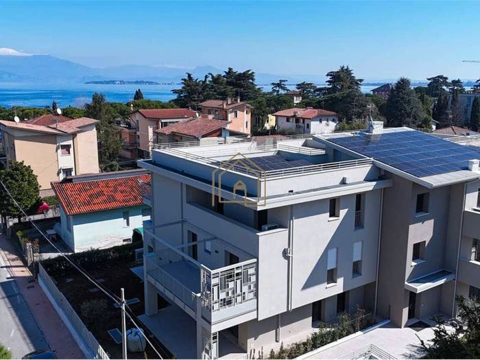 Appartamento trilocale in vendita in via curiel, Desenzano Centro, Desenzano del Garda