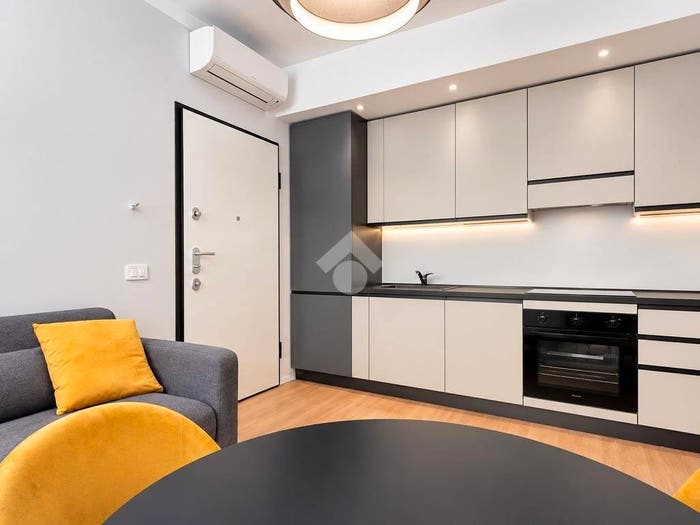 Appartamento bilocale in vendita in Via Camillo Hajech, Plebisciti Susa, Milano