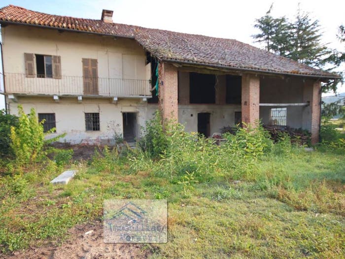 Casa con 6 locali in vendita in Località Valle, Piozzo