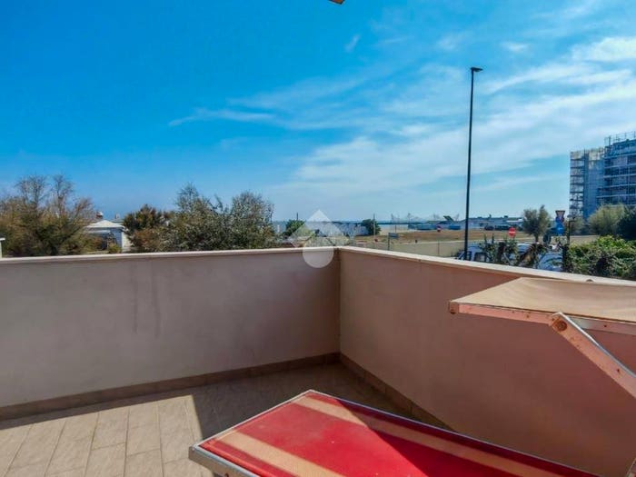 Appartamento trilocale in vendita in Viale Romagna, Lido di Savio Lido di Classe, Ravenna