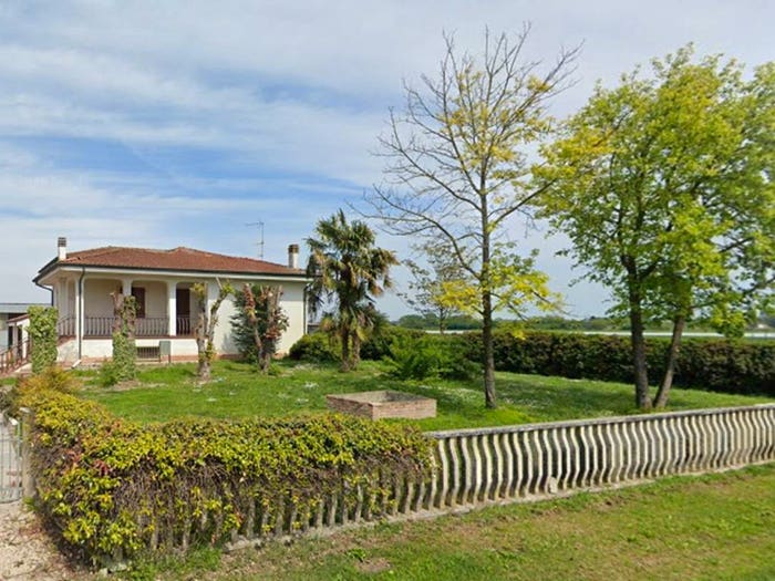 Casa con 5 locali in vendita in Via Nino Bixio, Sermide e Felonica