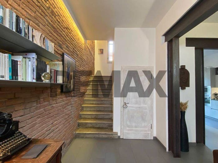 Casa con 6 locali in vendita in Centro, Follonica