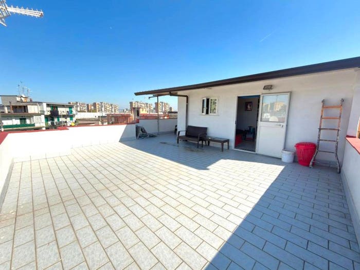 Appartamento trilocale in vendita in Via del Plebiscito a Piscinola, Piscinola, Napoli