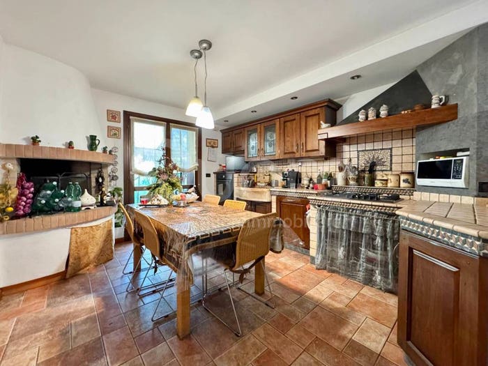 Casa con 6 locali in vendita in via Asti, Centro, Lignano Sabbiadoro