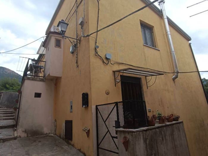 Appartamento bilocale in vendita in Via Nino Bixio, Centro, Lagonegro