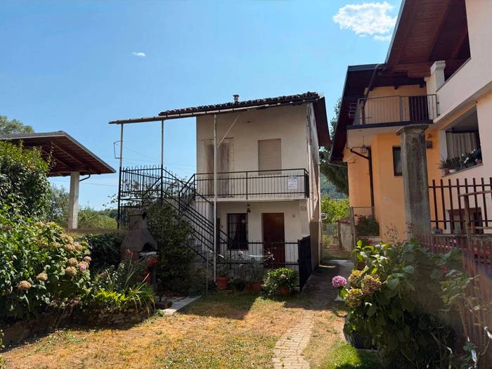Casa trilocale in vendita in Via Campo, Castelnuovo Nigra