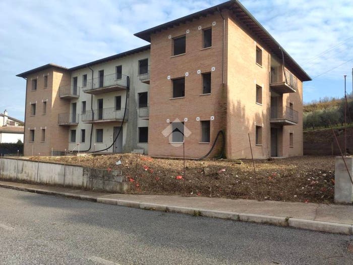 Appartamento quadrilocale in vendita in Via albertini, Centro, Deruta