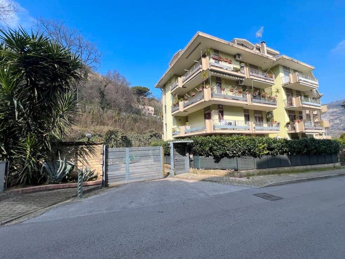 Appartamento con 5 locali in vendita in Via della Quercia, Capezzano Inferiore, Pellezzano