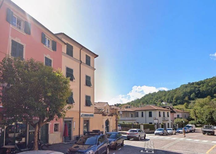 Appartamento trilocale in vendita in Piazza Vittorio Emanuele, Centro, Varese Ligure