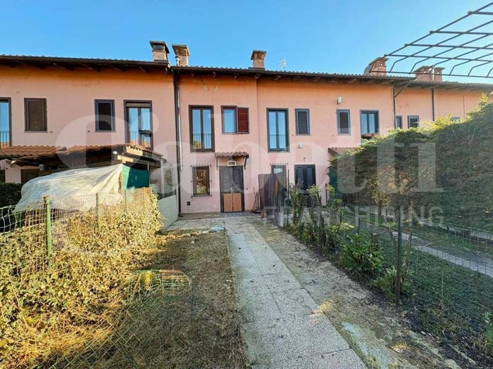 Casa quadrilocale in vendita in Strada America dei Boschi, Pocapaglia