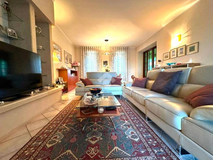 Casa con 5 locali in vendita in Cascina Scuola Duomo, Offlaga