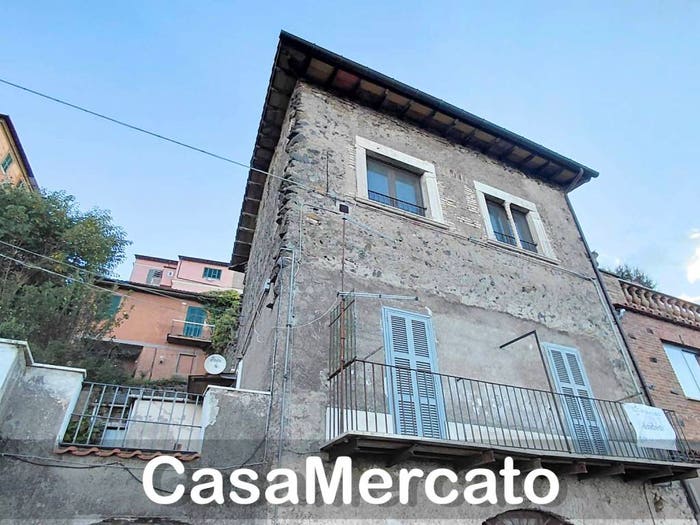Appartamento trilocale in vendita in Via Giuseppe Lucatelli, Centro, Rocca di Papa